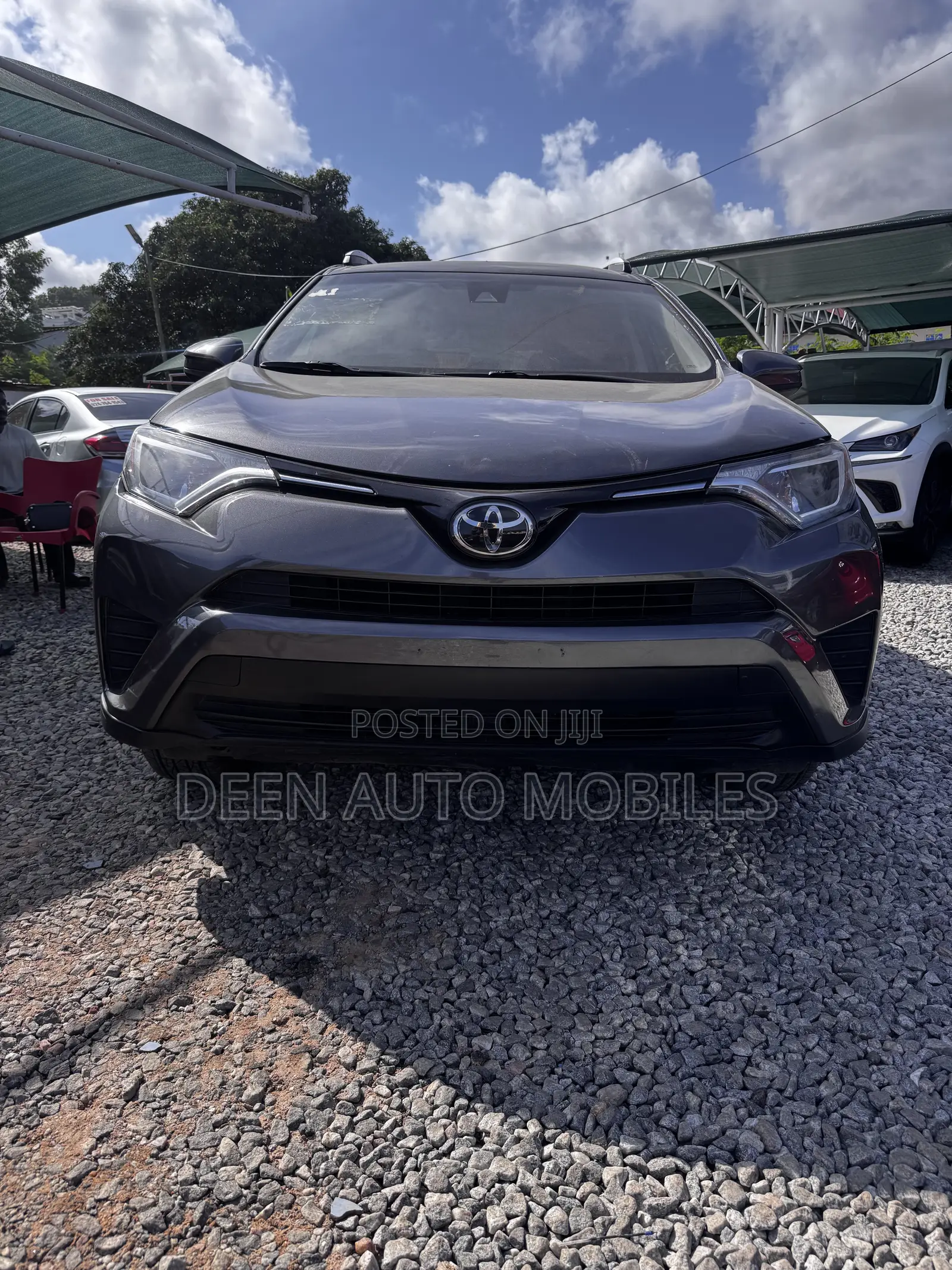 Toyota RAV4 LE AWD 2019 Gray