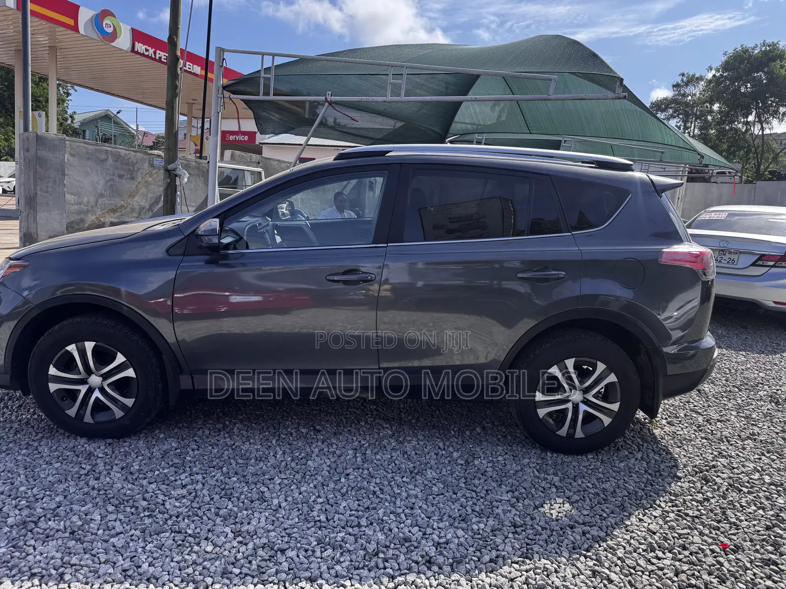 Toyota RAV4 LE AWD 2019 Gray