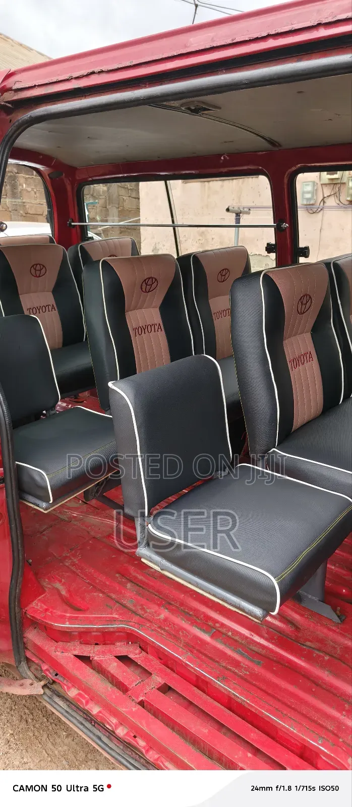 Toyota HiAce 2012 Red
