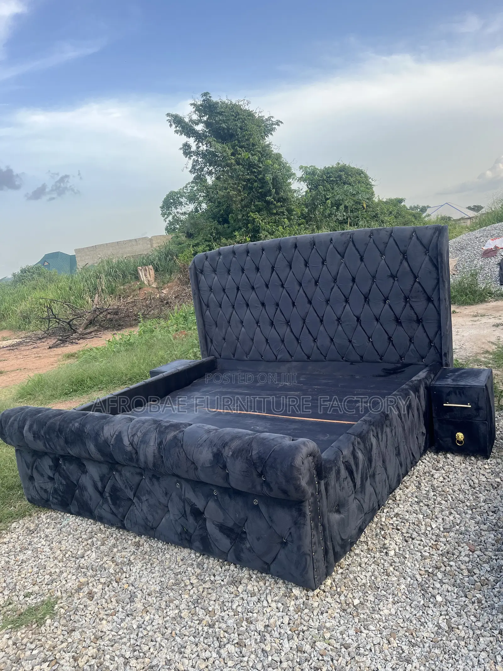 Modern Quality King Size Bed From a Afrobae Factory Direct