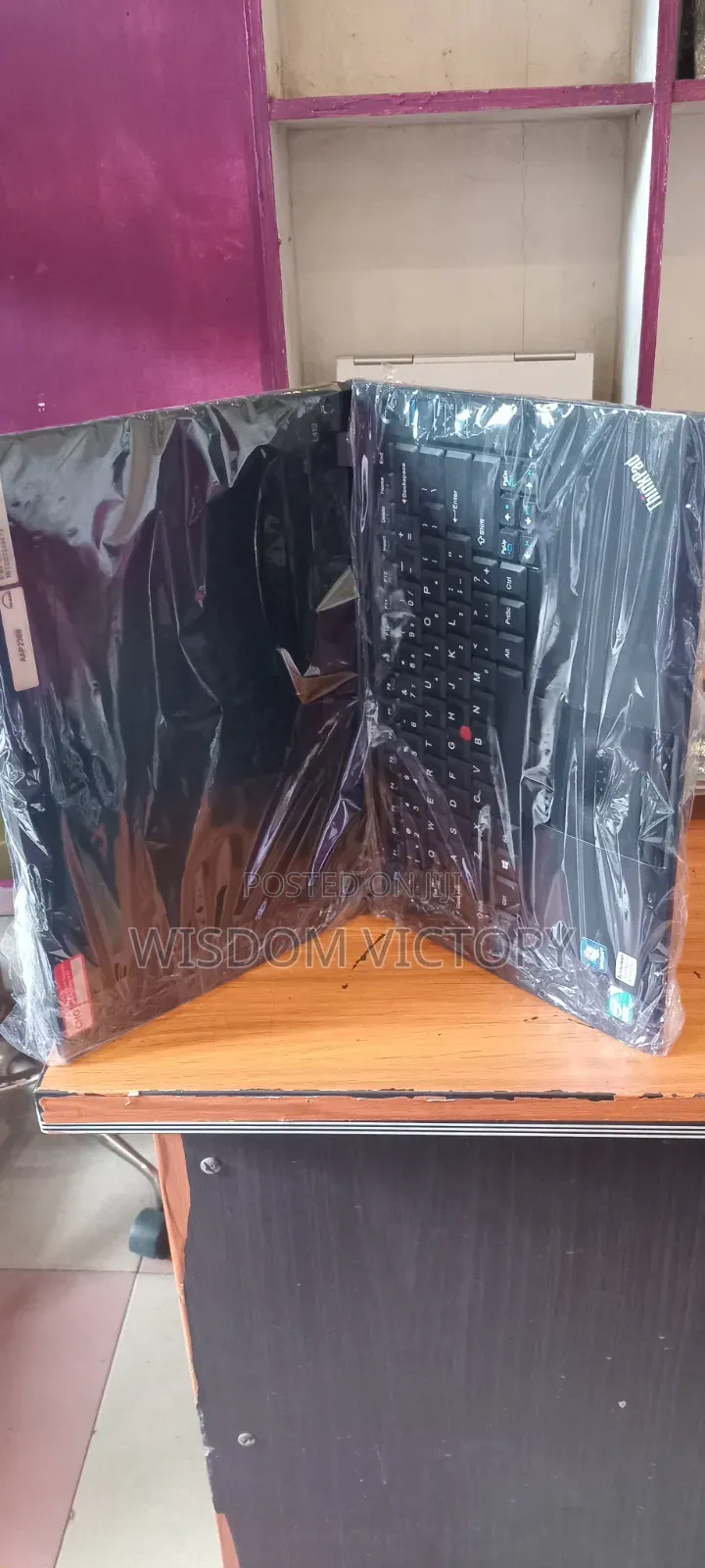 New Laptop Lenovo ThinkPad A20p 4GB Intel Core i5 HDD 320GB