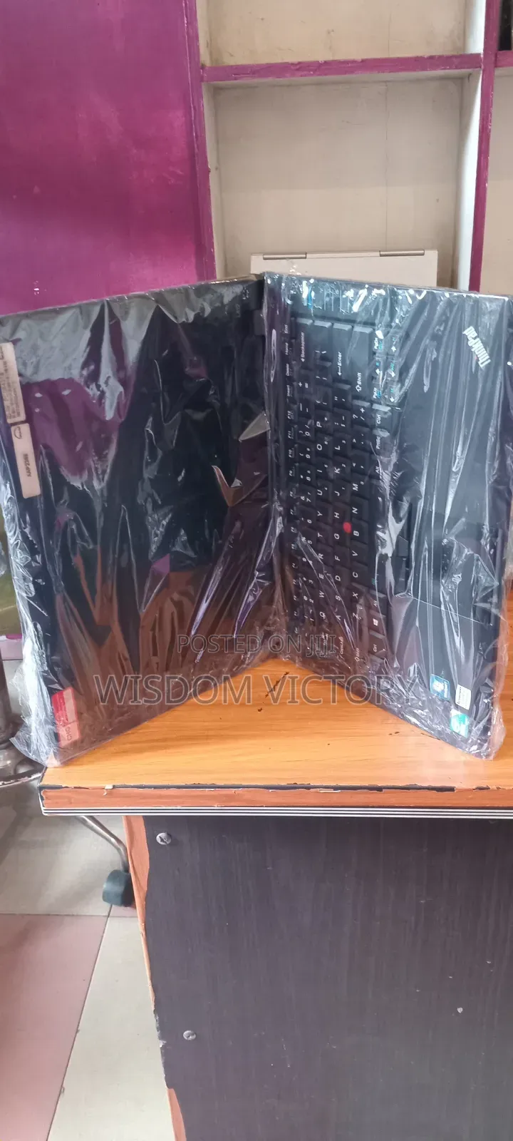 New Laptop Lenovo ThinkPad A20p 4GB Intel Core i5 HDD 320GB