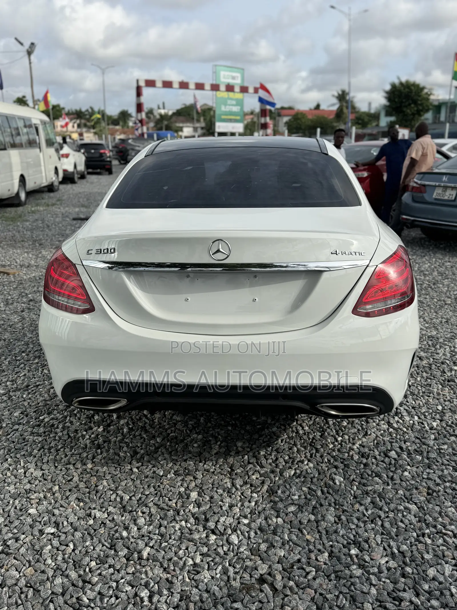 Mercedes-Benz C300 Luxury Sedan RWD (2.0L 4cyl 7A) 2016 White
