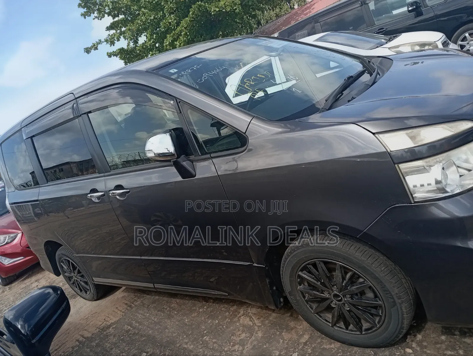 Toyota Voxy 2013 Gray