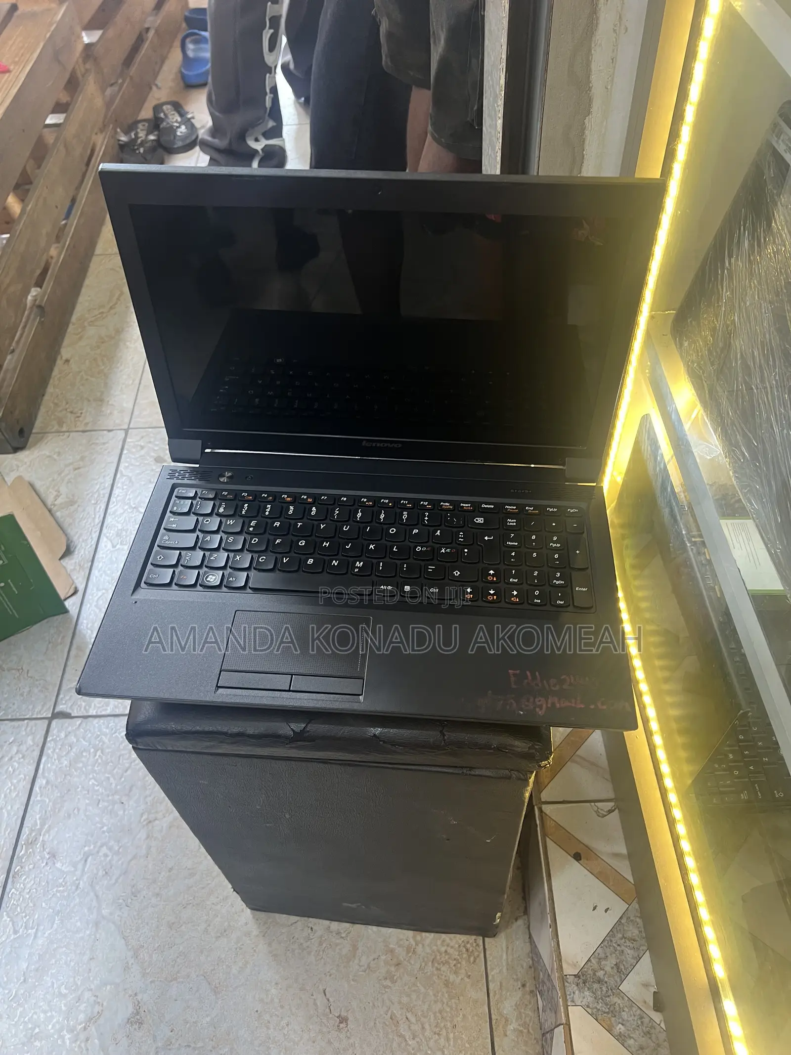Laptop Lenovo B570 8GB Intel Core i3 HDD+SSD 128GB