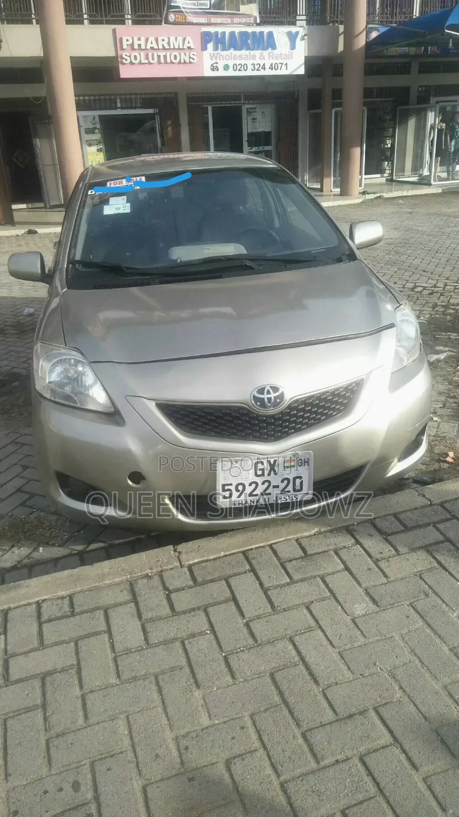 Toyota Yaris 2010 Gold
