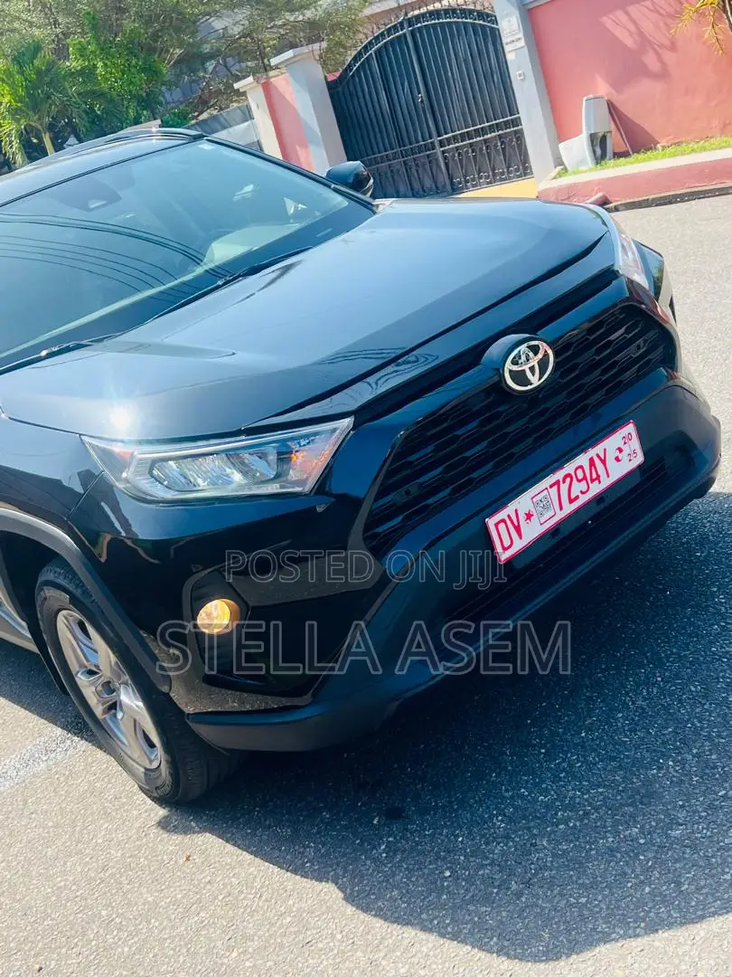 Toyota RAV4 2022 Black