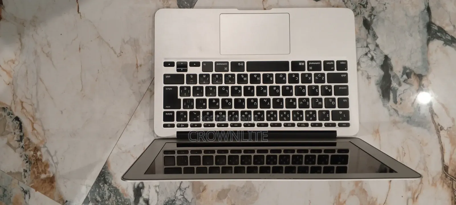 Laptop Apple MacBook 8GB Intel Core i9 SSD 256GB