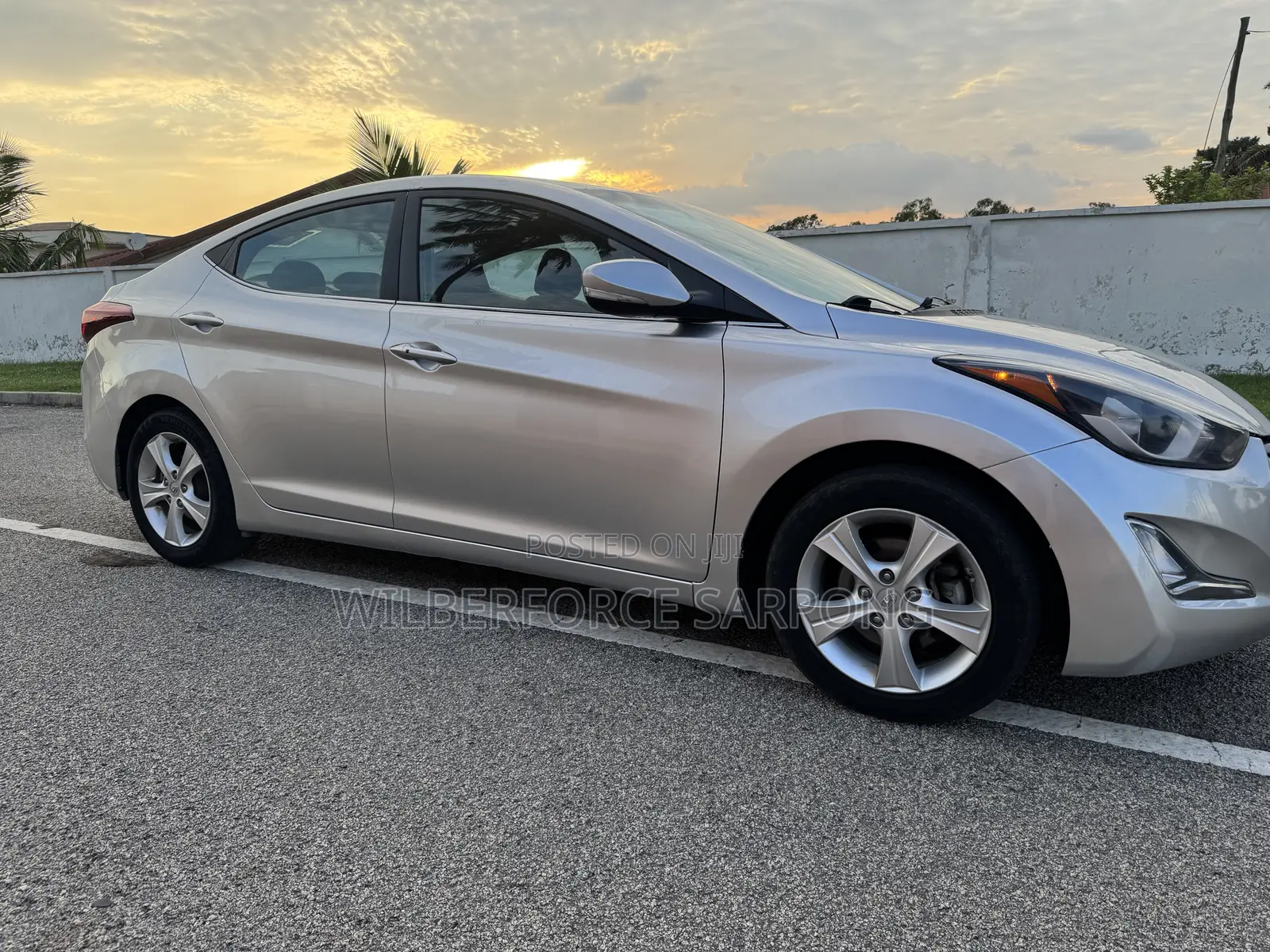 Hyundai Elantra SE Sedan FWD (1.8L 4cyl 6A) 2016 Silver