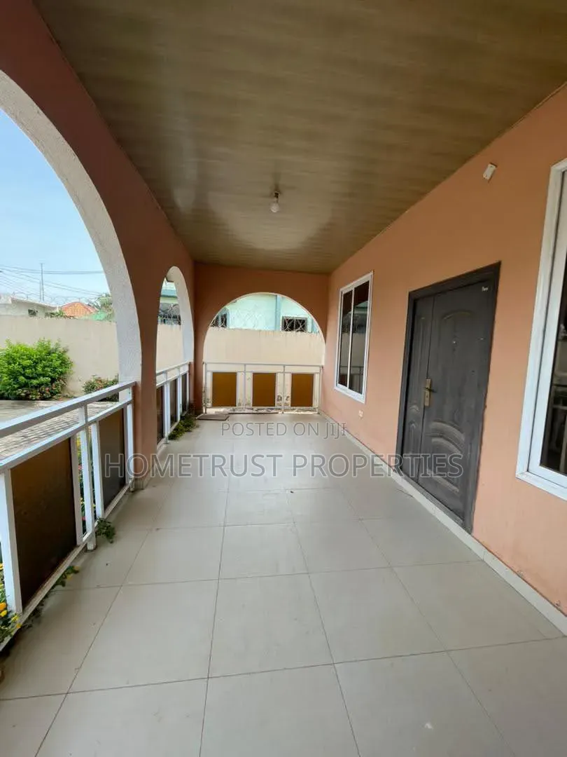5bdrm House in Achimota Tantra, Mile 7 for rent
