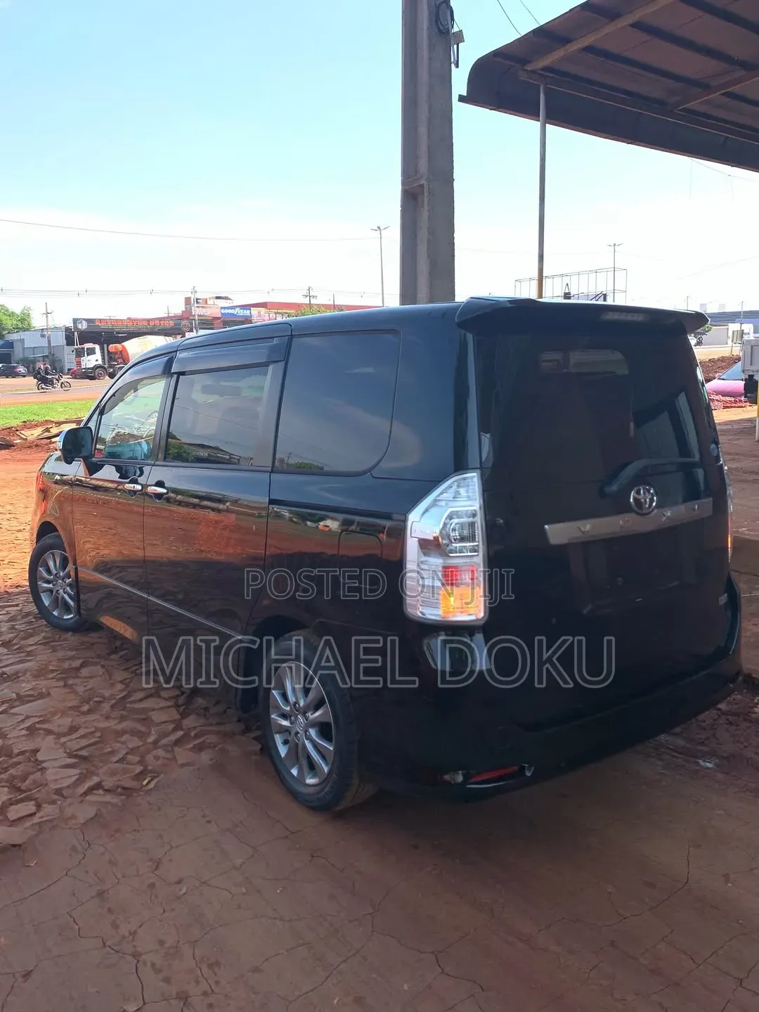 Toyota Voxy 2012 Black