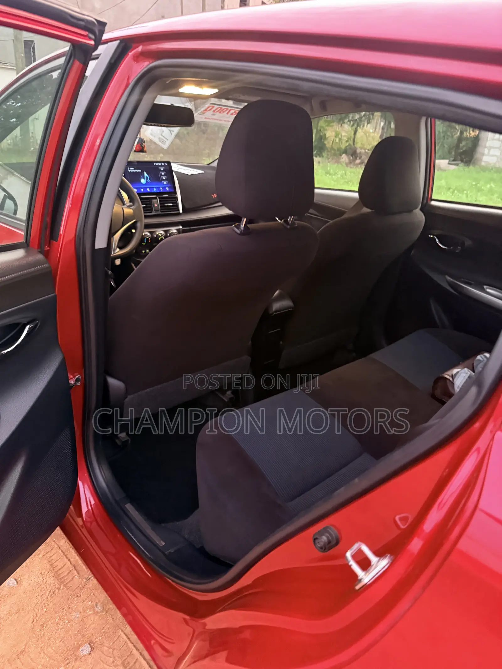 Toyota Yaris 2015 Red