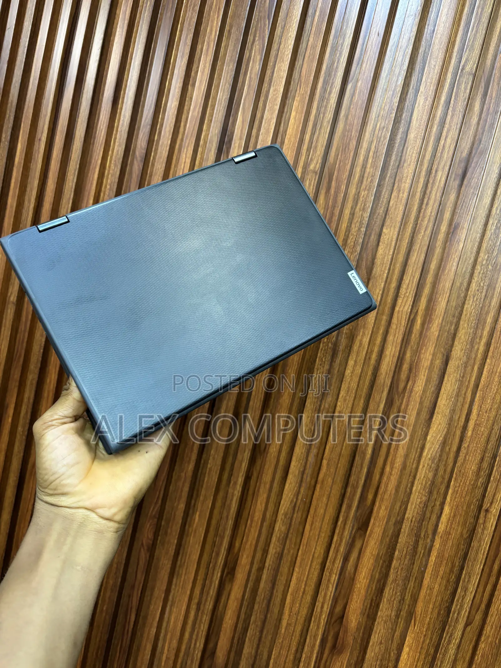 Laptop Lenovo 300e 4GB Intel SSD 128GB