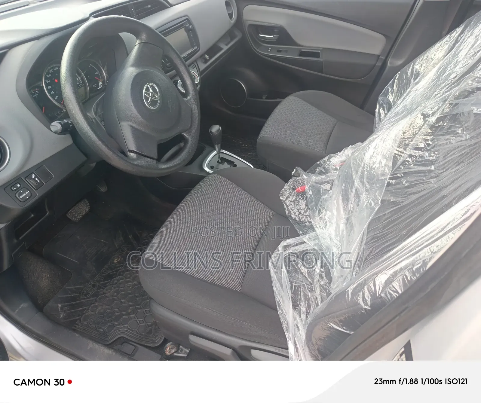 Toyota Yaris LE Hatchback 5dr 2016 Silver