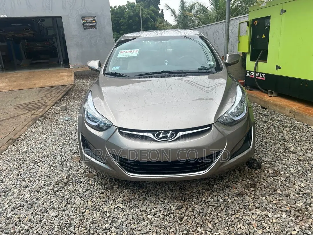 Hyundai Elantra Limited Sedan FWD (1.8L 4cyl 6A) 2016 Brown