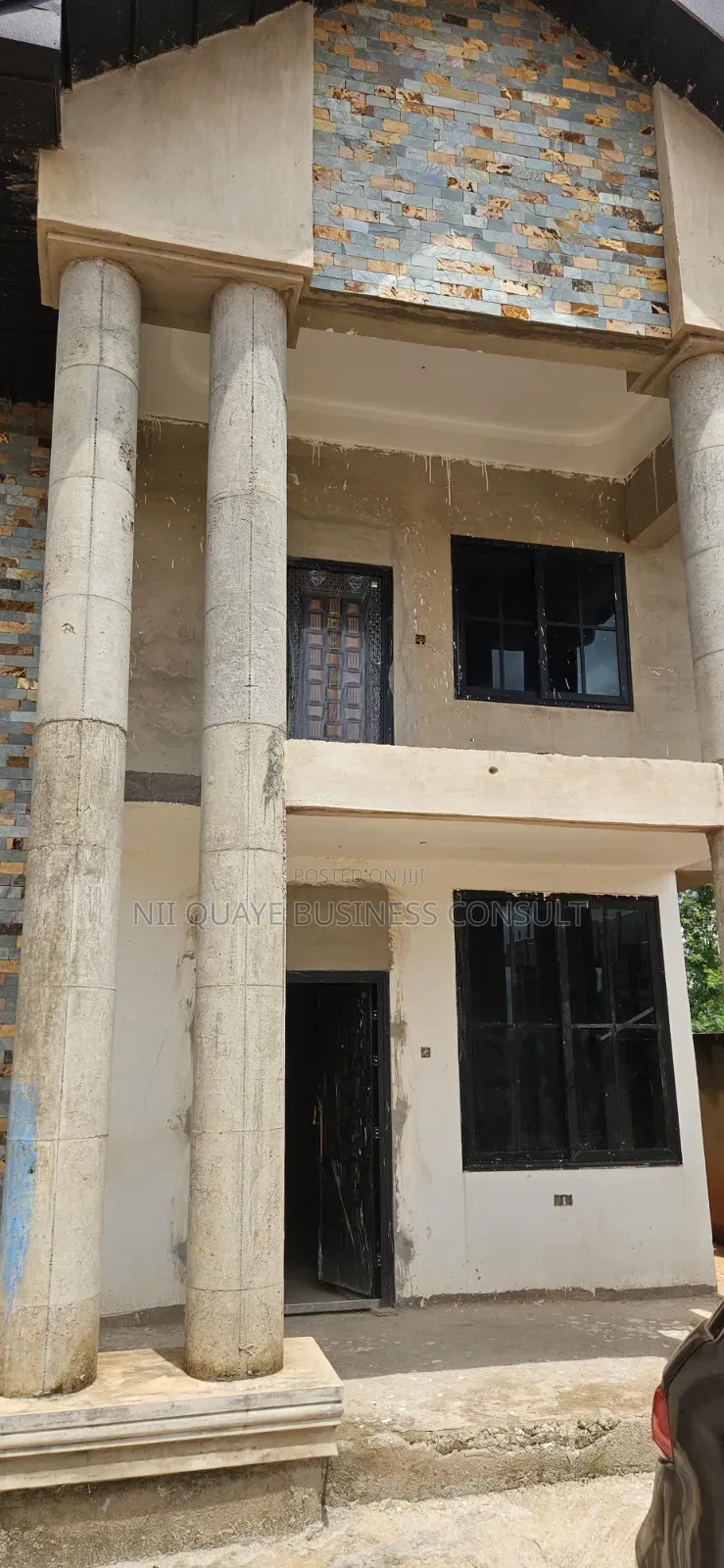 5bdrm House in Kokoben Near, Kumasi Metropolitan for sale