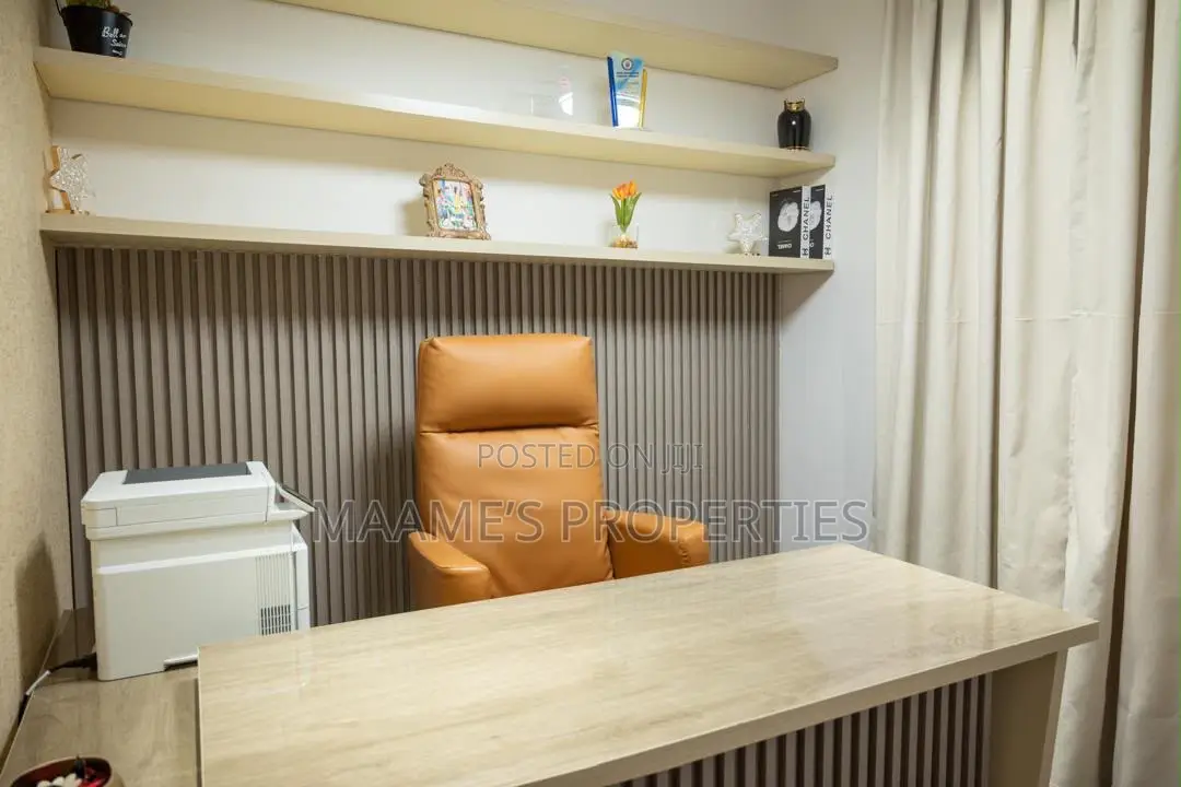 Furnished 4bdrm Duplex in Lake Side Estate for rent