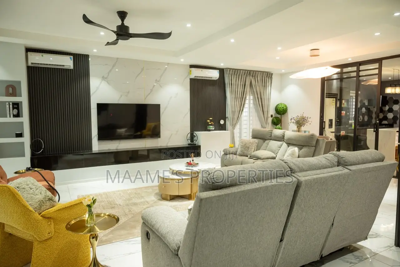 Furnished 4bdrm Duplex in Lake Side Estate for rent