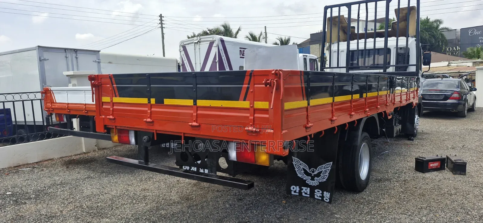 Hyundai 5 Ton 8hoes
