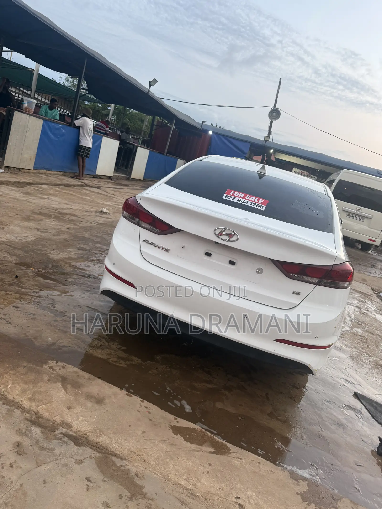 Hyundai Elantra Sport Sedan FWD (1.6L 4cyl 6M) 2017 White