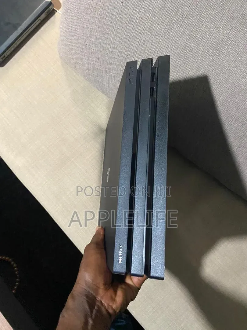 Ps4 Pro With 4 Games Fifa26 and More