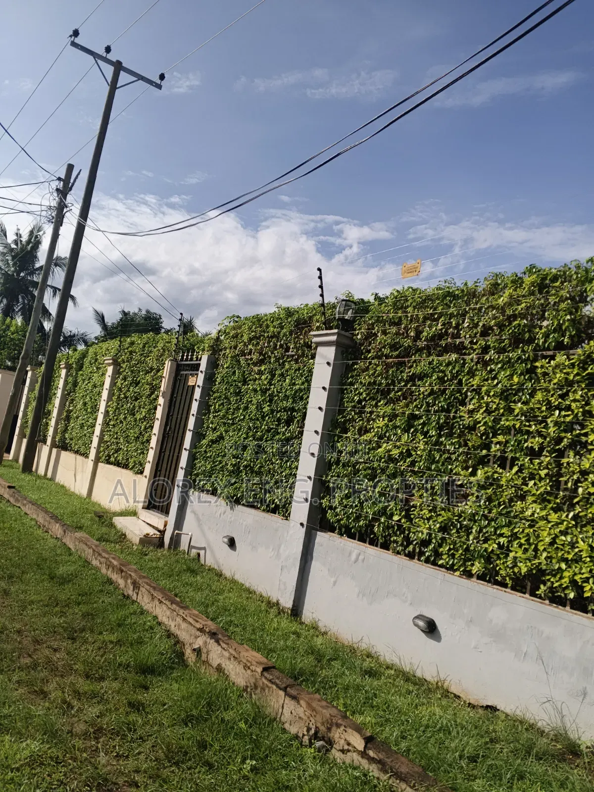 3bdrm House in Adenta Ashieyie, Frafraha for rent