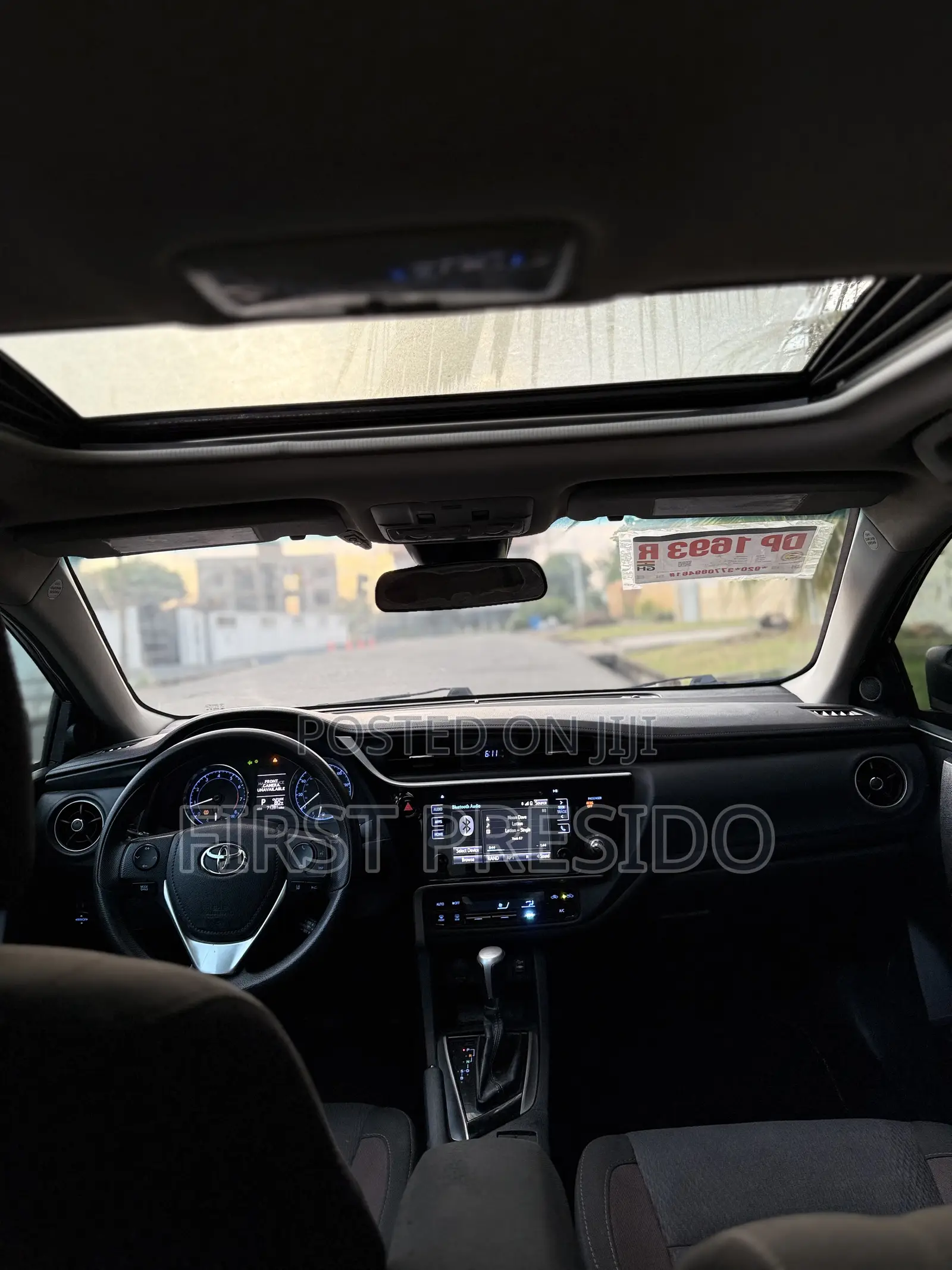 Toyota Corolla LE Eco (1.8L 4cyl 2A) 2019 Gray