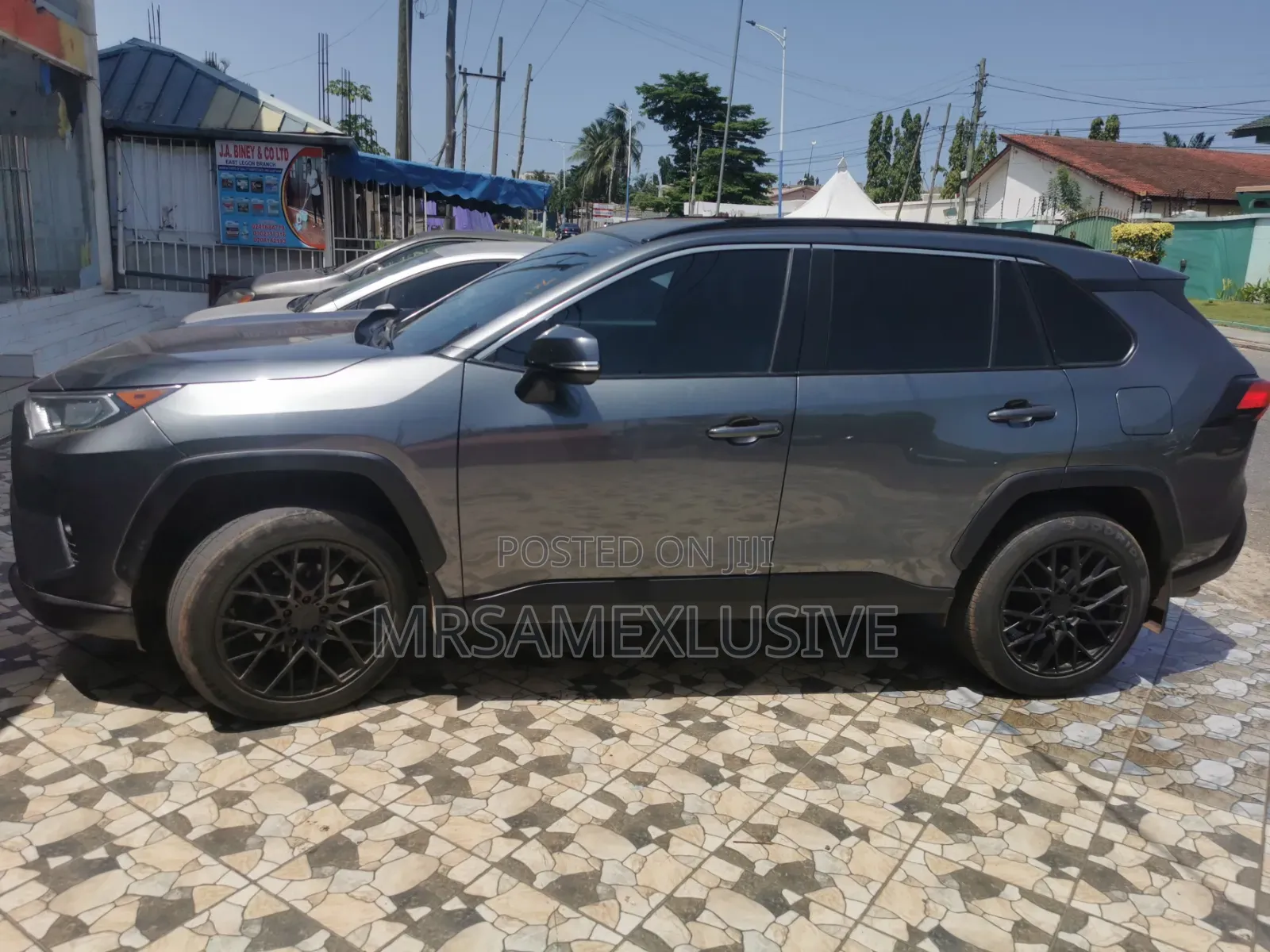 Toyota RAV4 2021 Gray