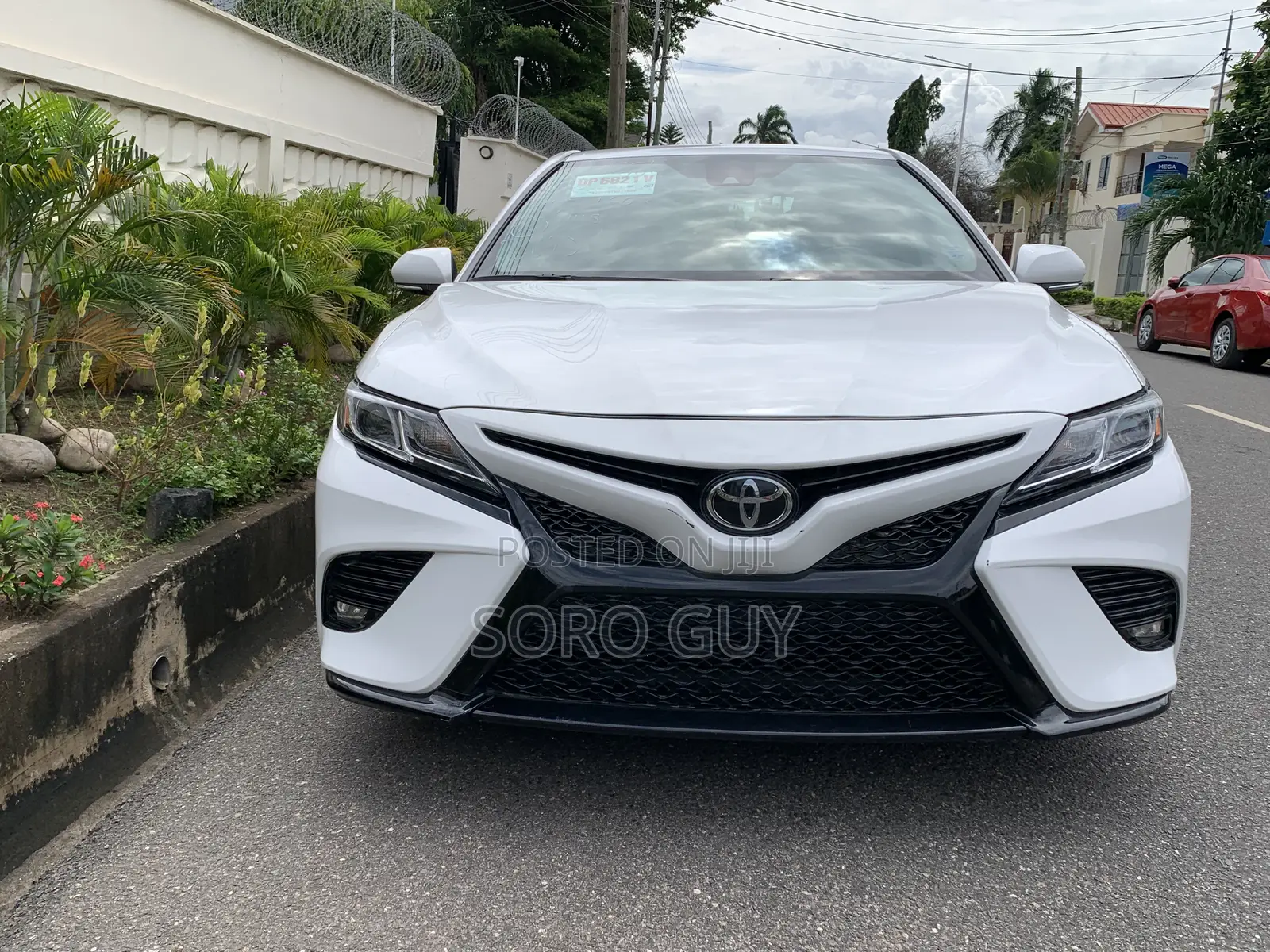 Toyota Camry 2020 White