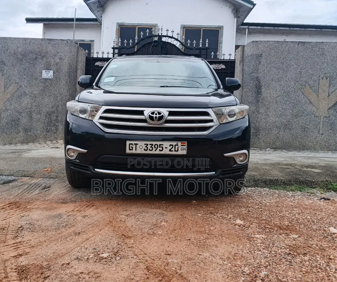 Toyota Highlander 3.5L 4WD 2013 Black