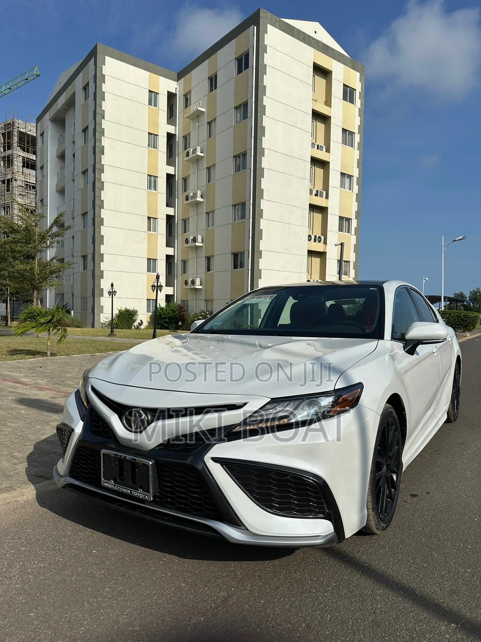 Toyota Camry XSE 2021 White