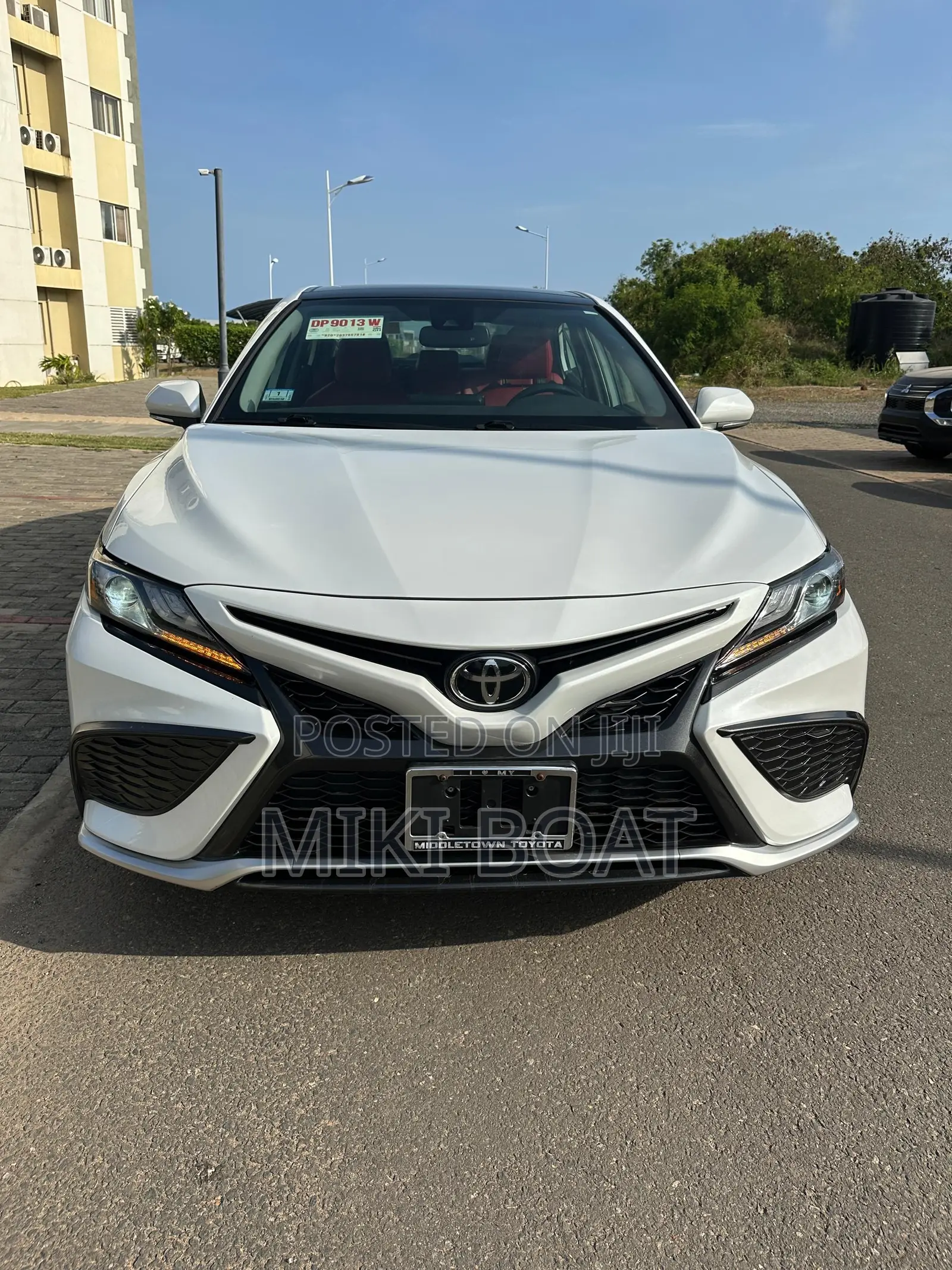 Toyota Camry XSE 2021 White