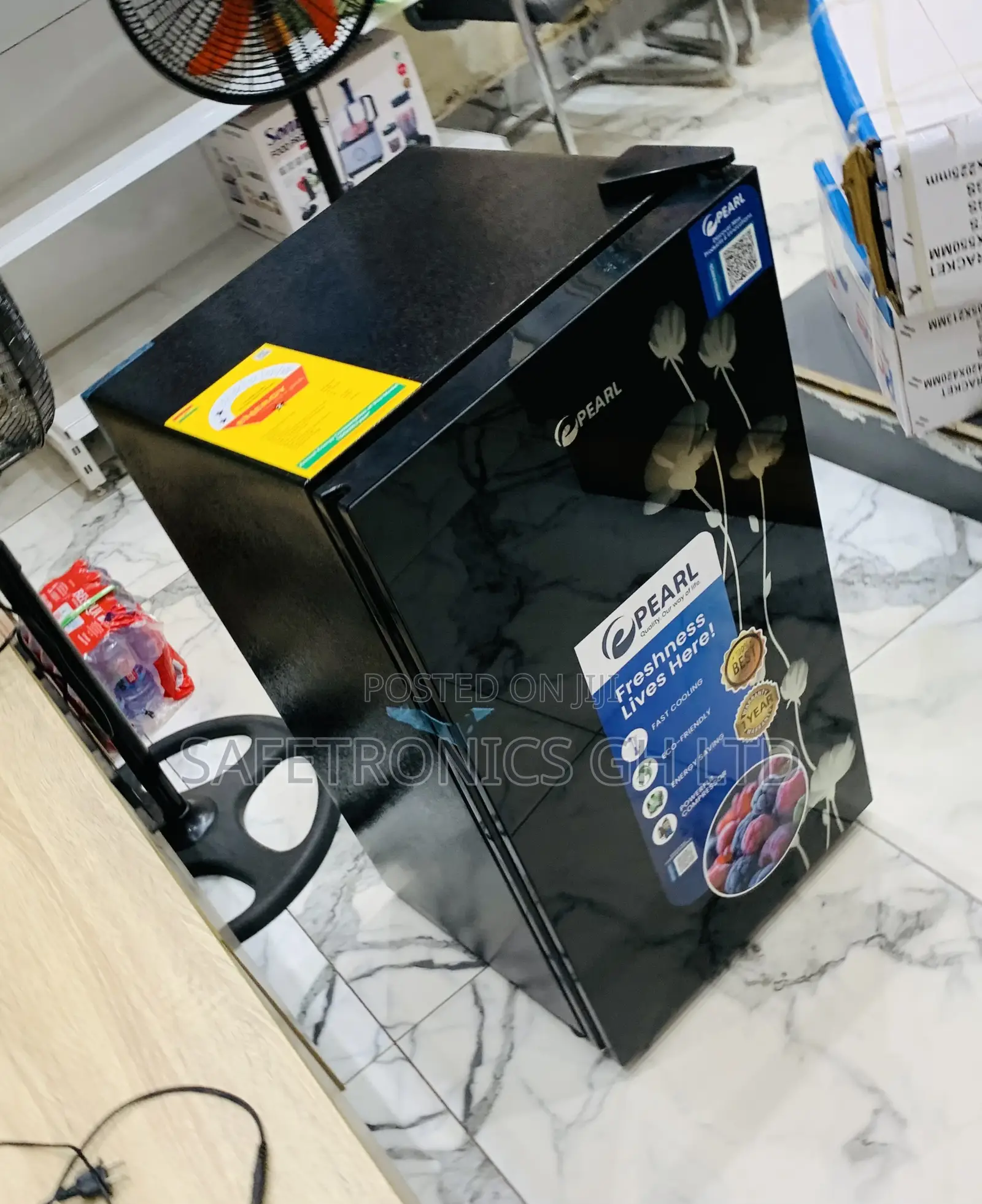 Try Out Black Tabletop Pearl Refrigerator 86liters Pf109