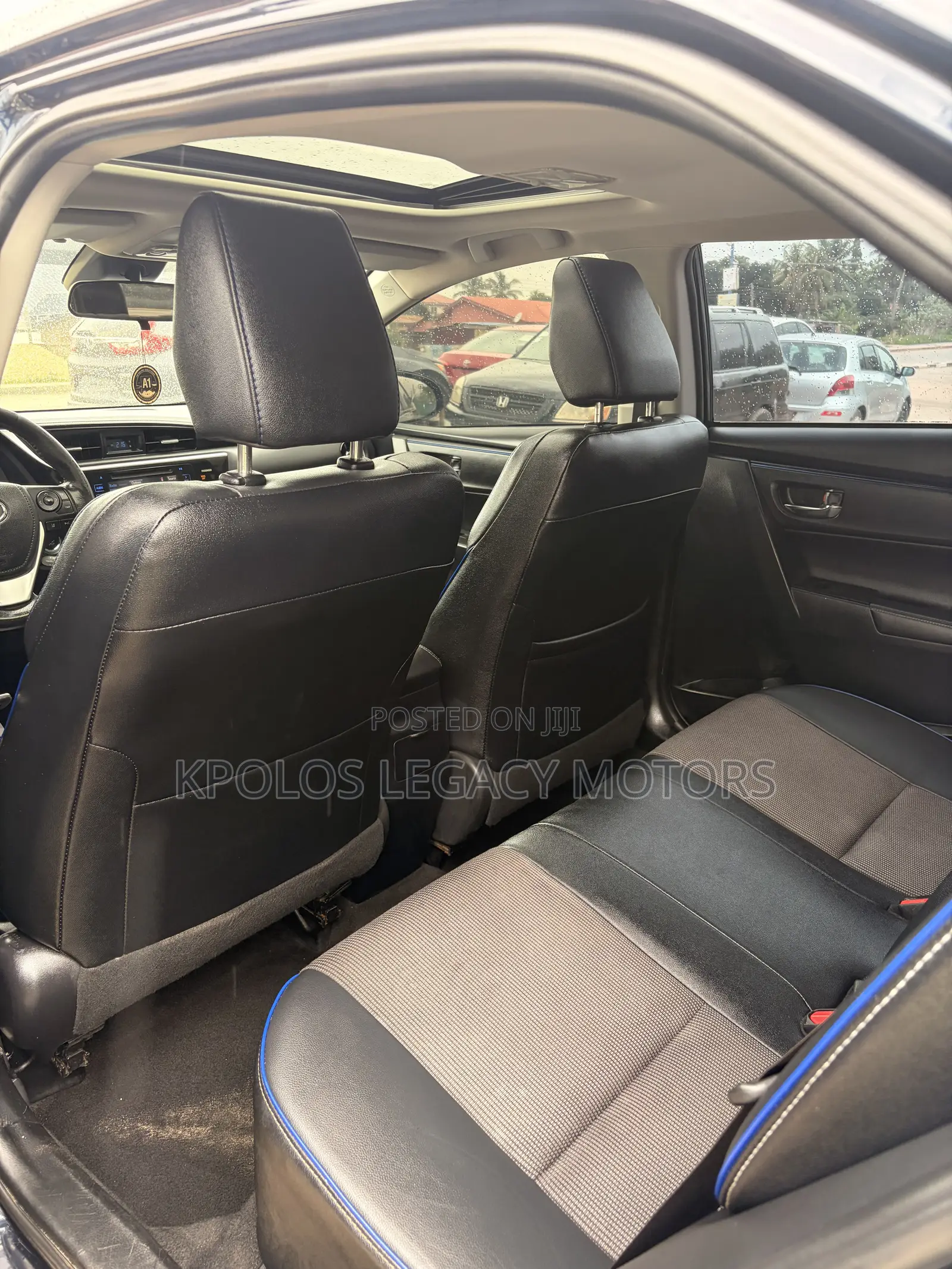 Toyota Corolla SE 4dr Sedan (1.8L 4cyl CVT) 2017 Blue