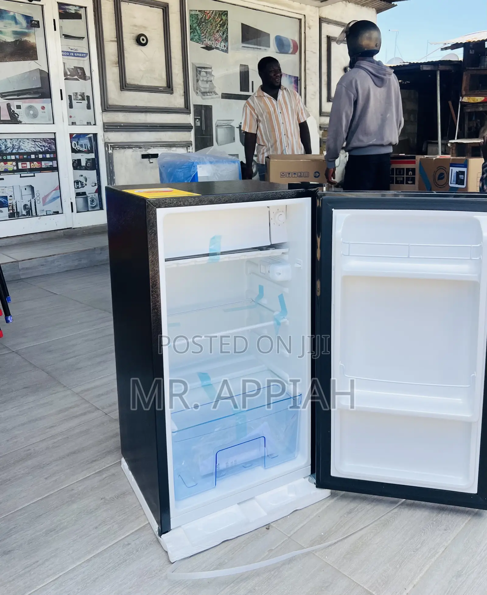 Pearl Single Door Table Top Refrigerator(Glass Mirror)Pf-109-2b 