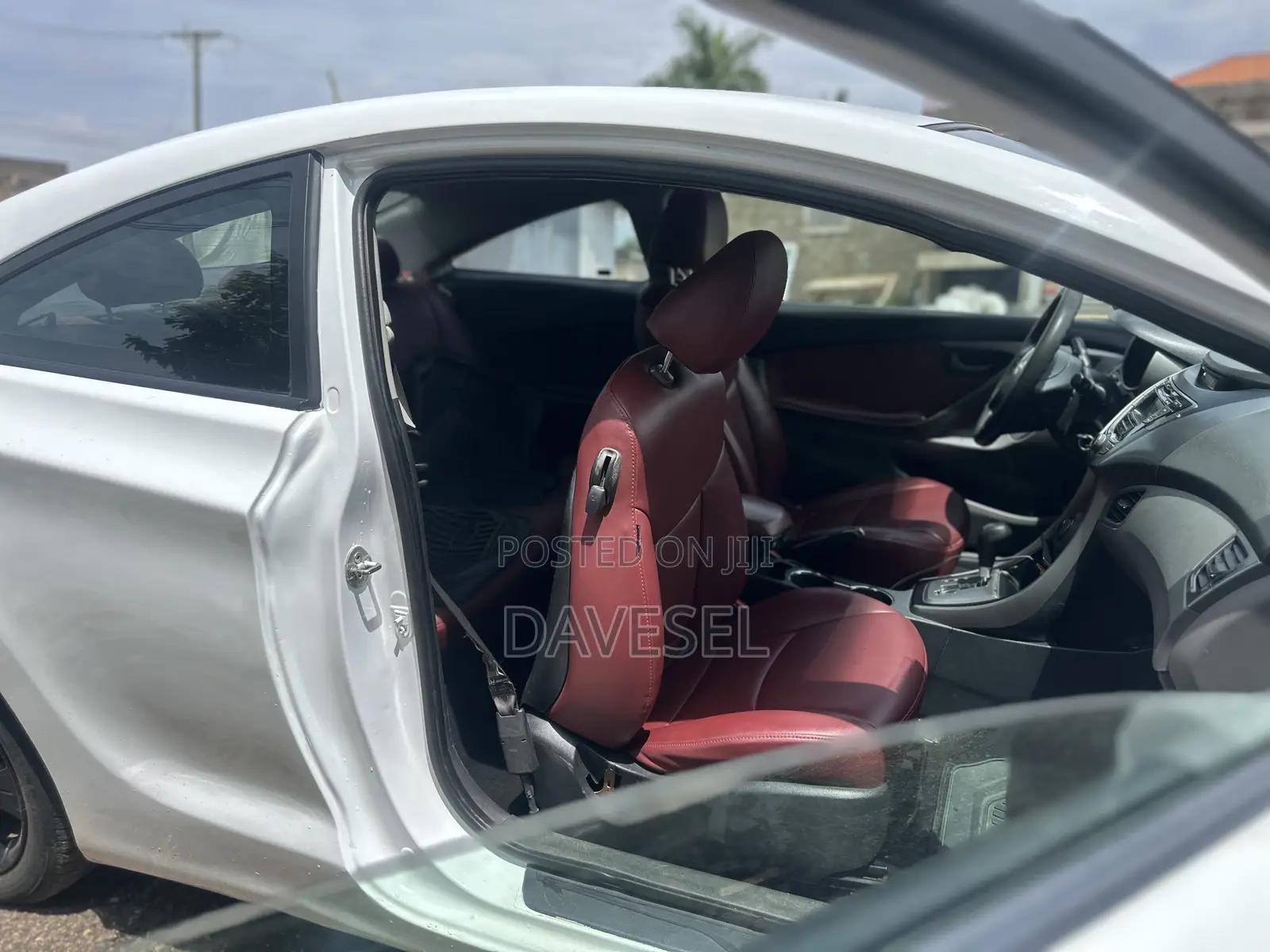 Hyundai Elantra 2013 White