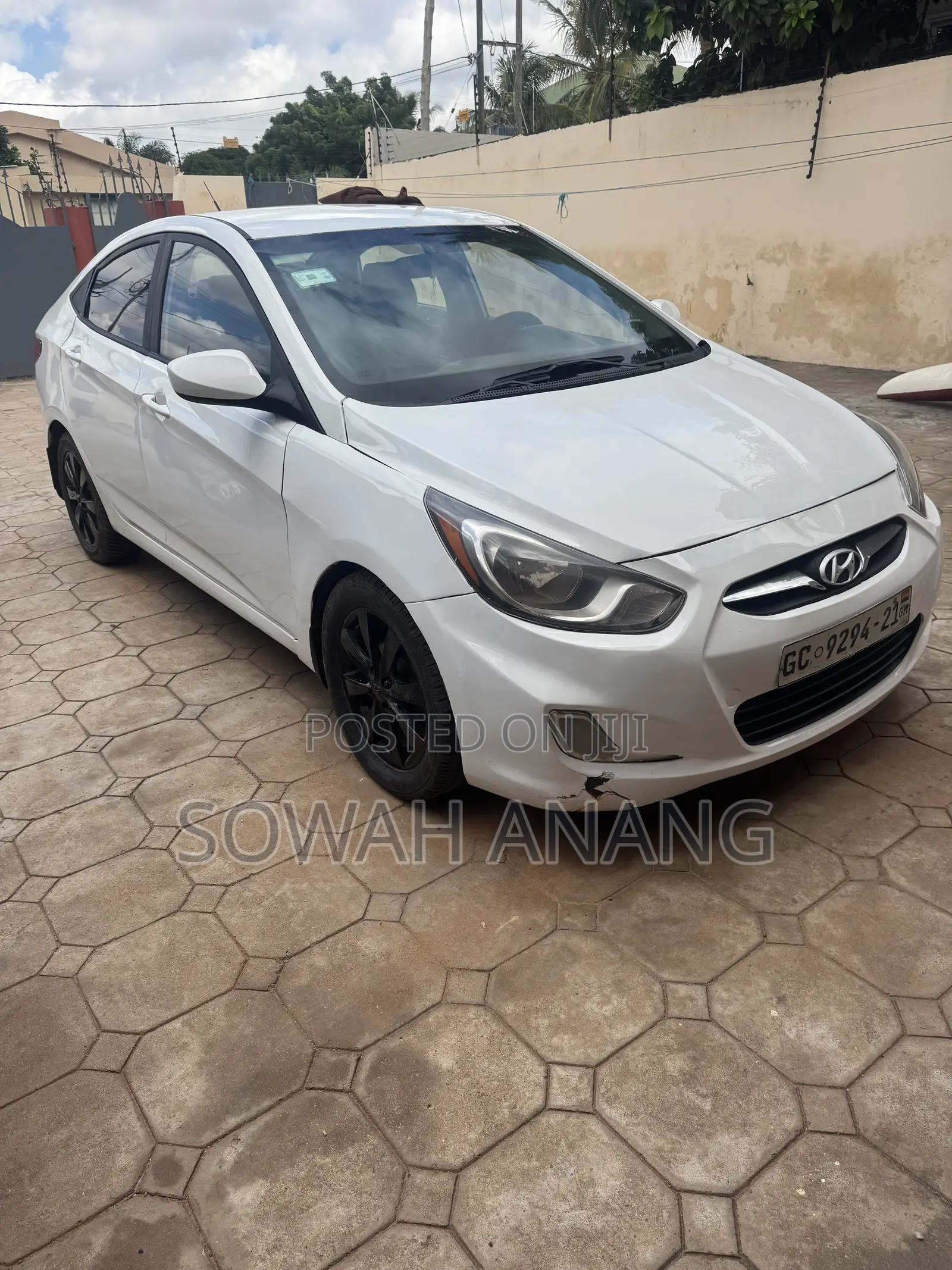 Hyundai Accent 2012 White