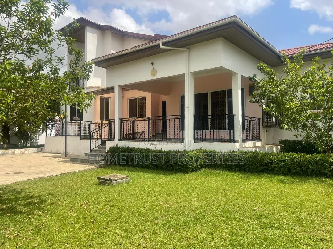 7bdrm Duplex in Kwabenya Acp for rent