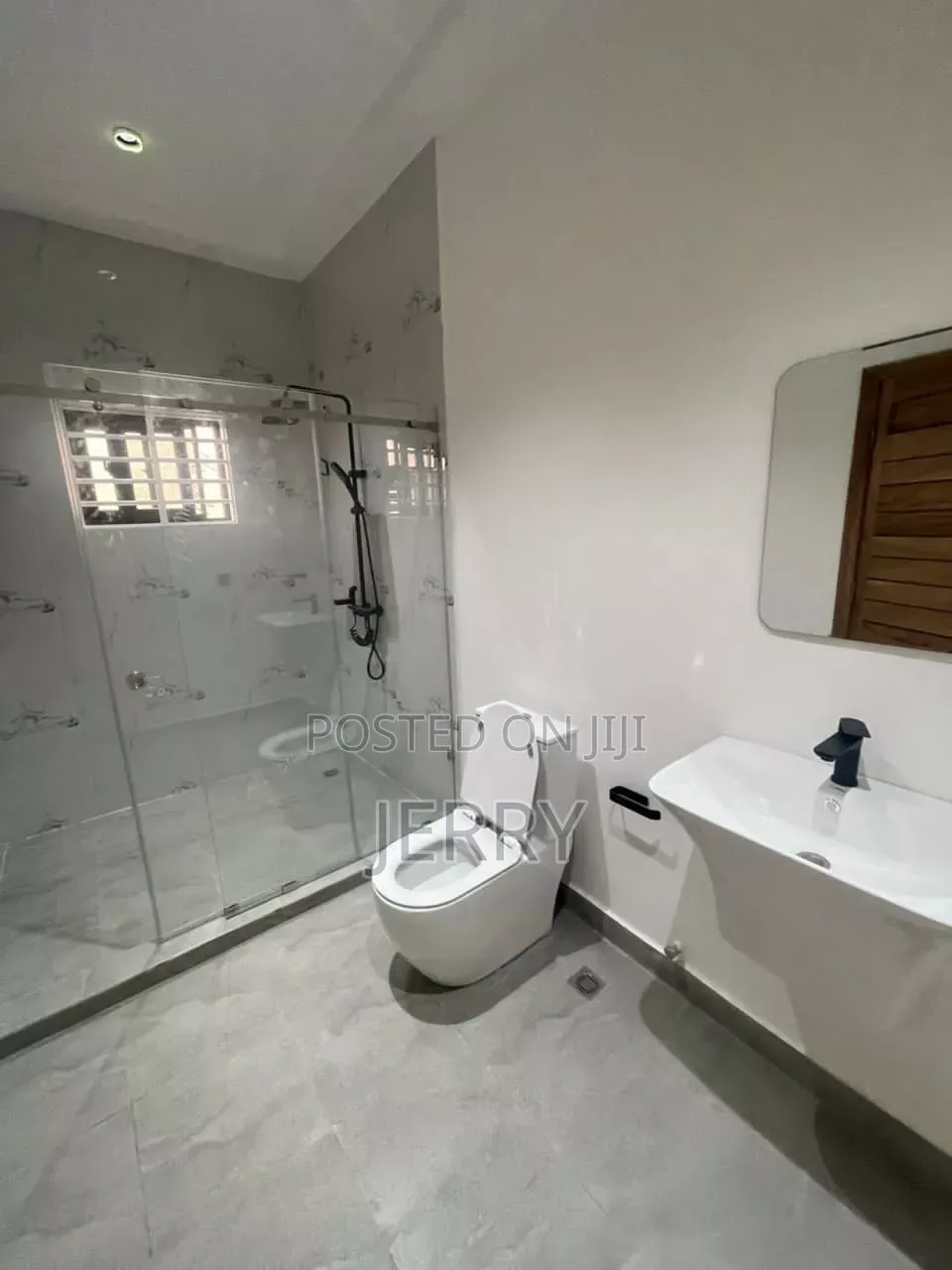 3bdrm House in Oyarifa Mall Area for sale
