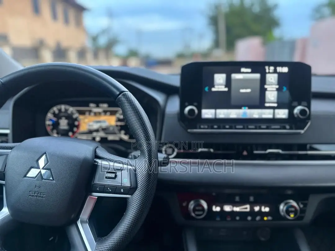 Mitsubishi Outlander SEL Black Edition 2023 Black