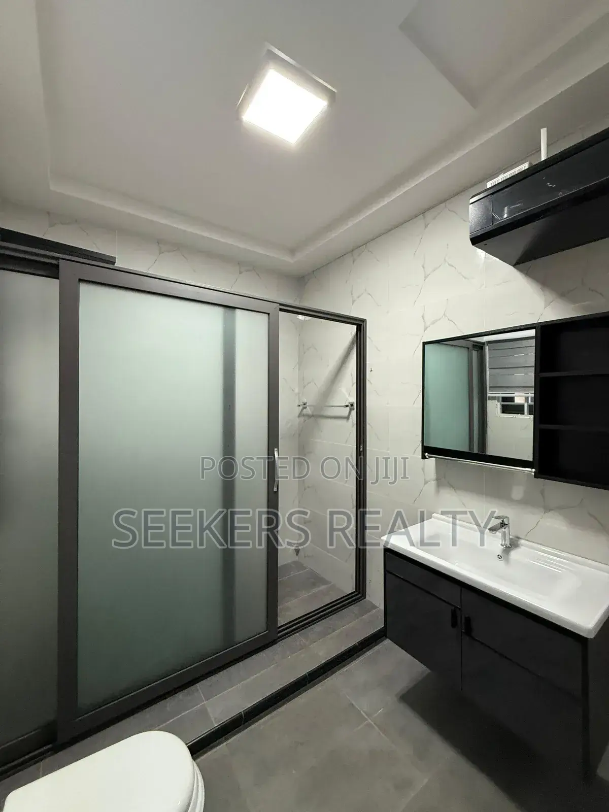 Furnished 4bdrm House in Seekers Realty, American House for rent