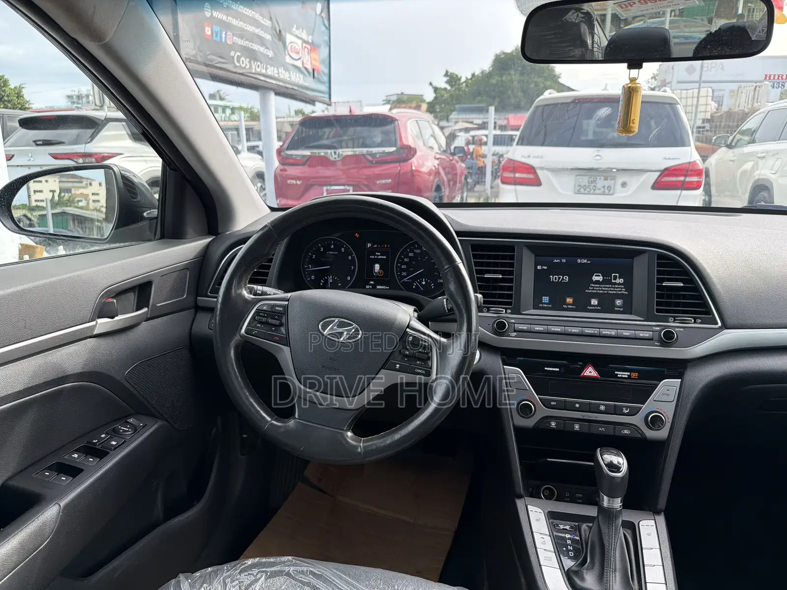 Hyundai Elantra Limited Sedan FWD (2.0L 4cyl 6A) 2017 Black