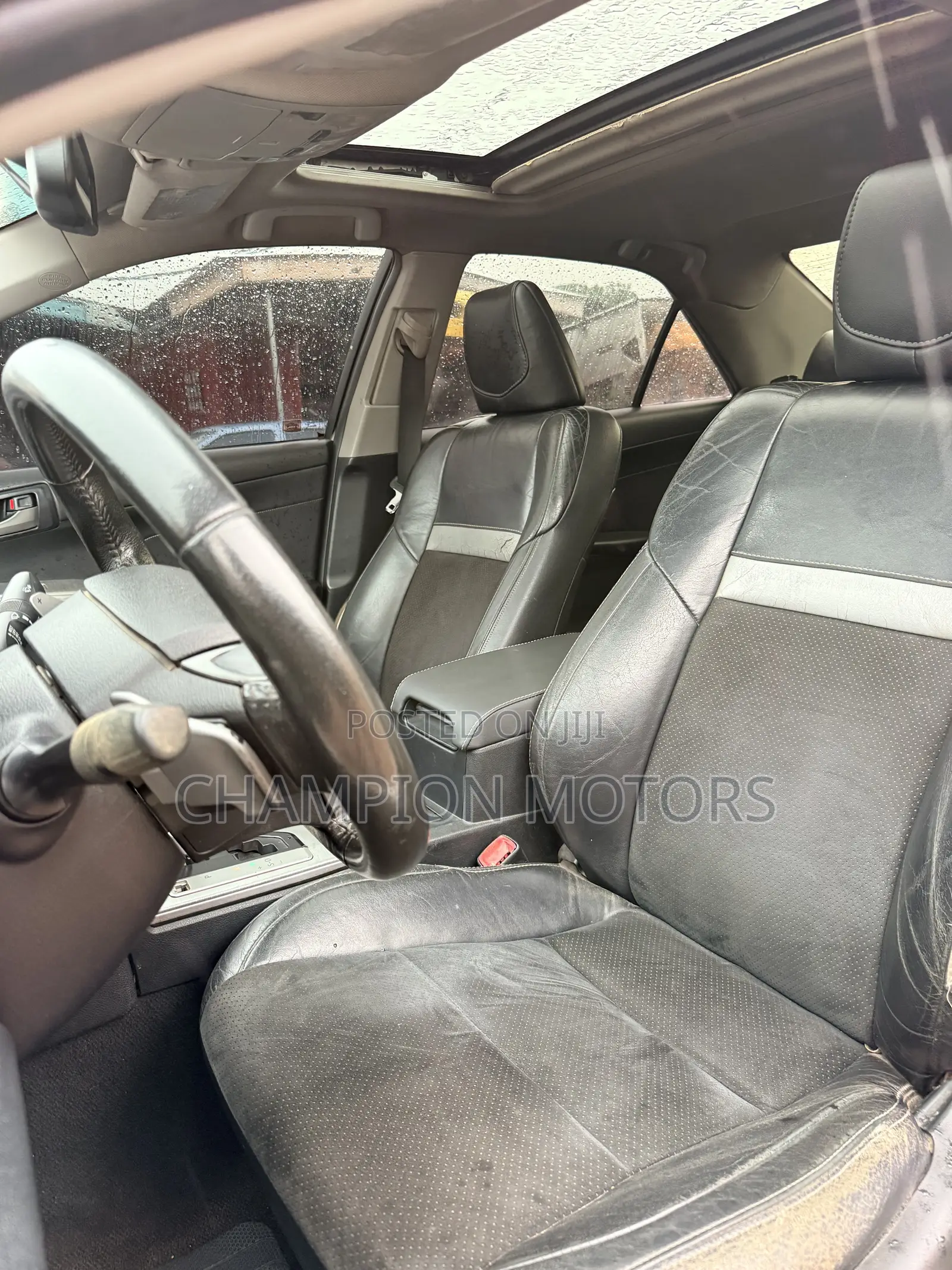 Toyota Camry SE 4dr Sedan (2.5L 4cyl 6A) 2013 White