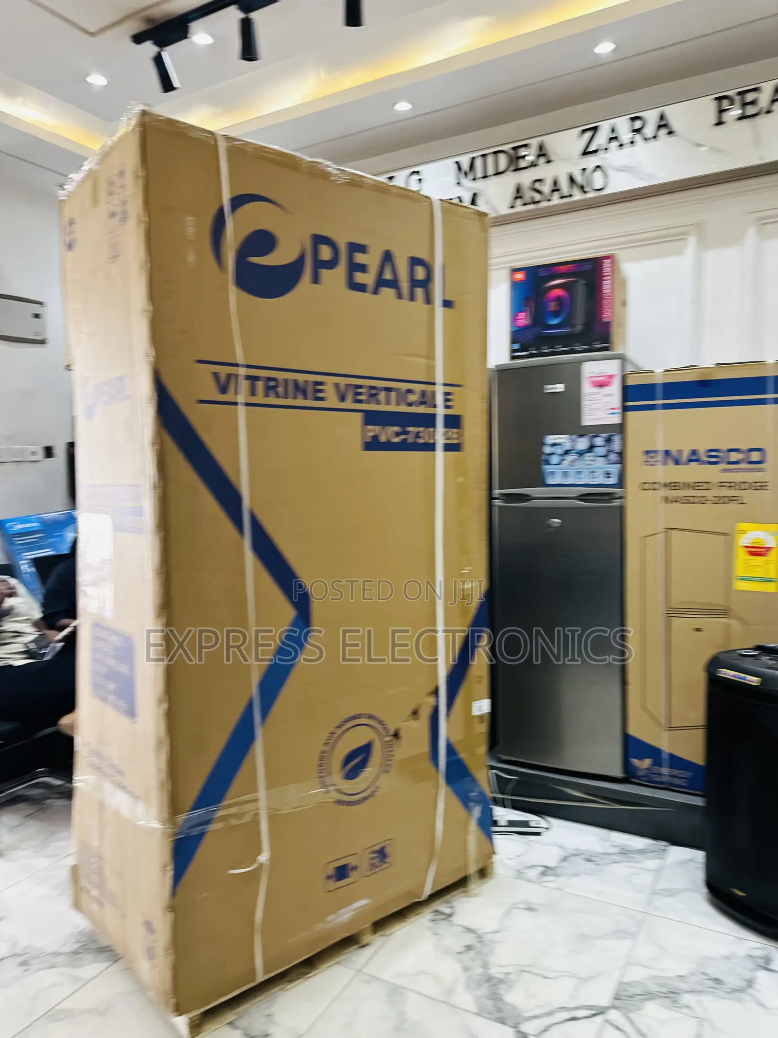Best Buy for Less 610l Display Fridge Two Door Pearl