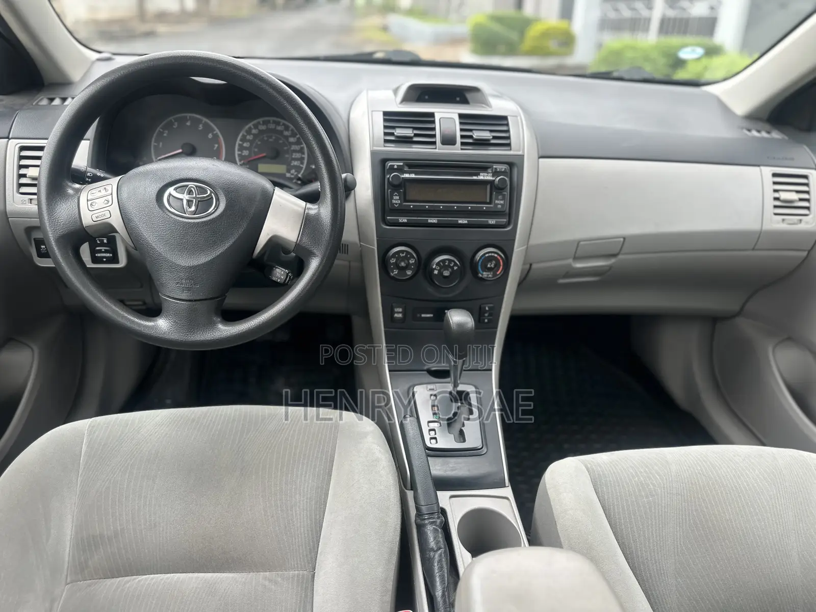 Toyota Corolla 2012 Red