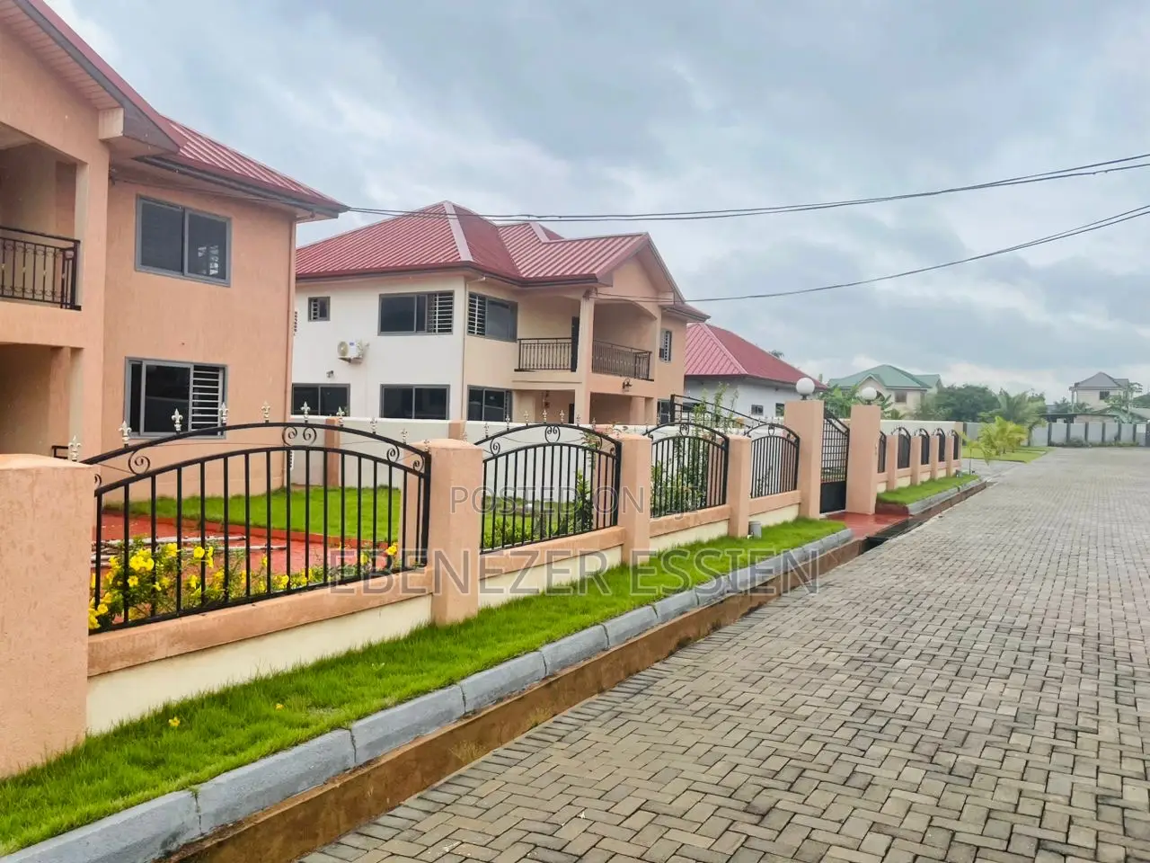 4bedroom Ensuite House for Sale at Oyarifa