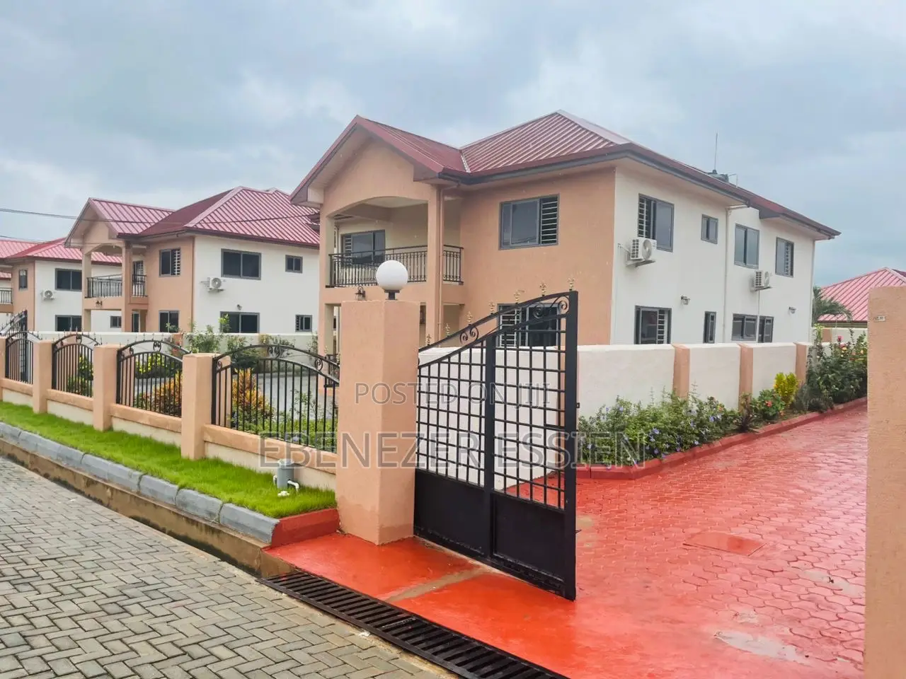 4bedroom Ensuite House for Sale at Oyarifa