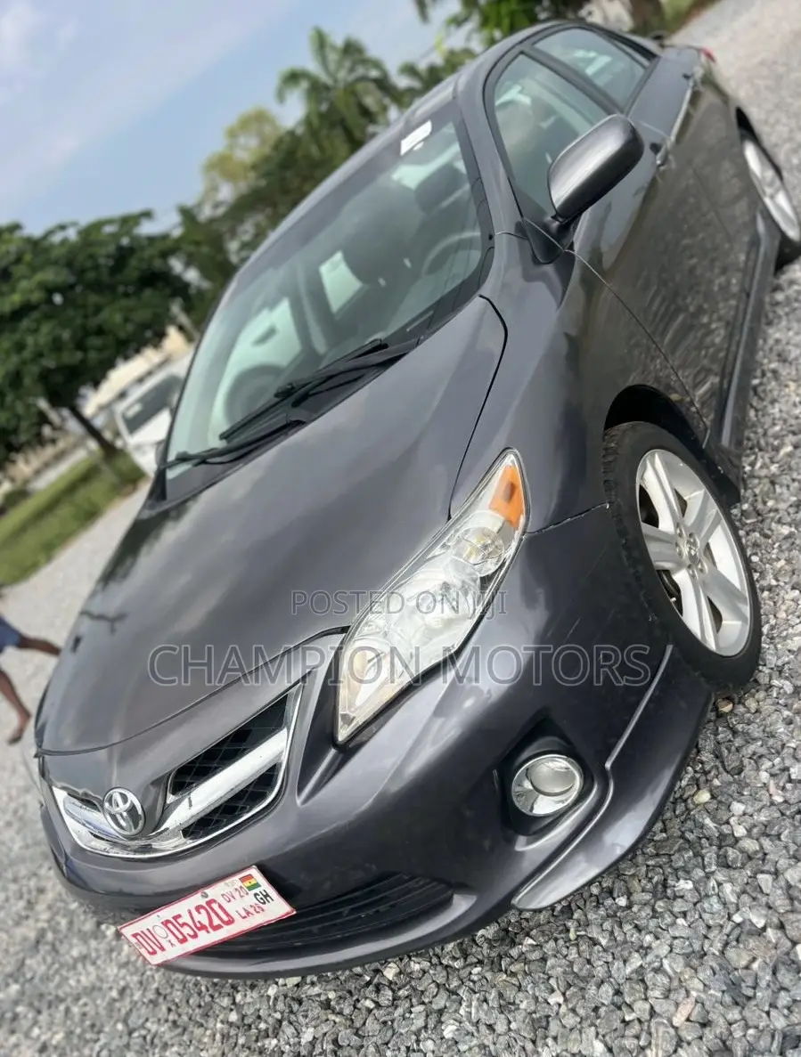 Toyota Corolla 2013 Silver