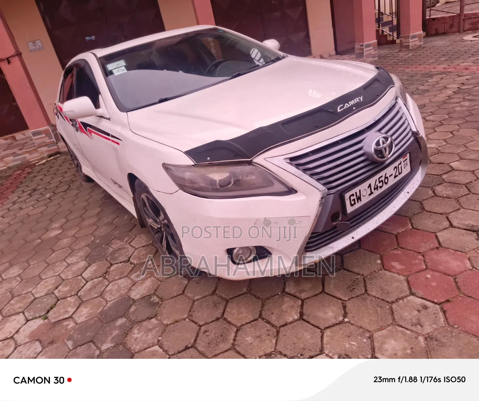 Toyota Camry SE 4dr Sedan (2.5L 4cyl 6A) 2011 White