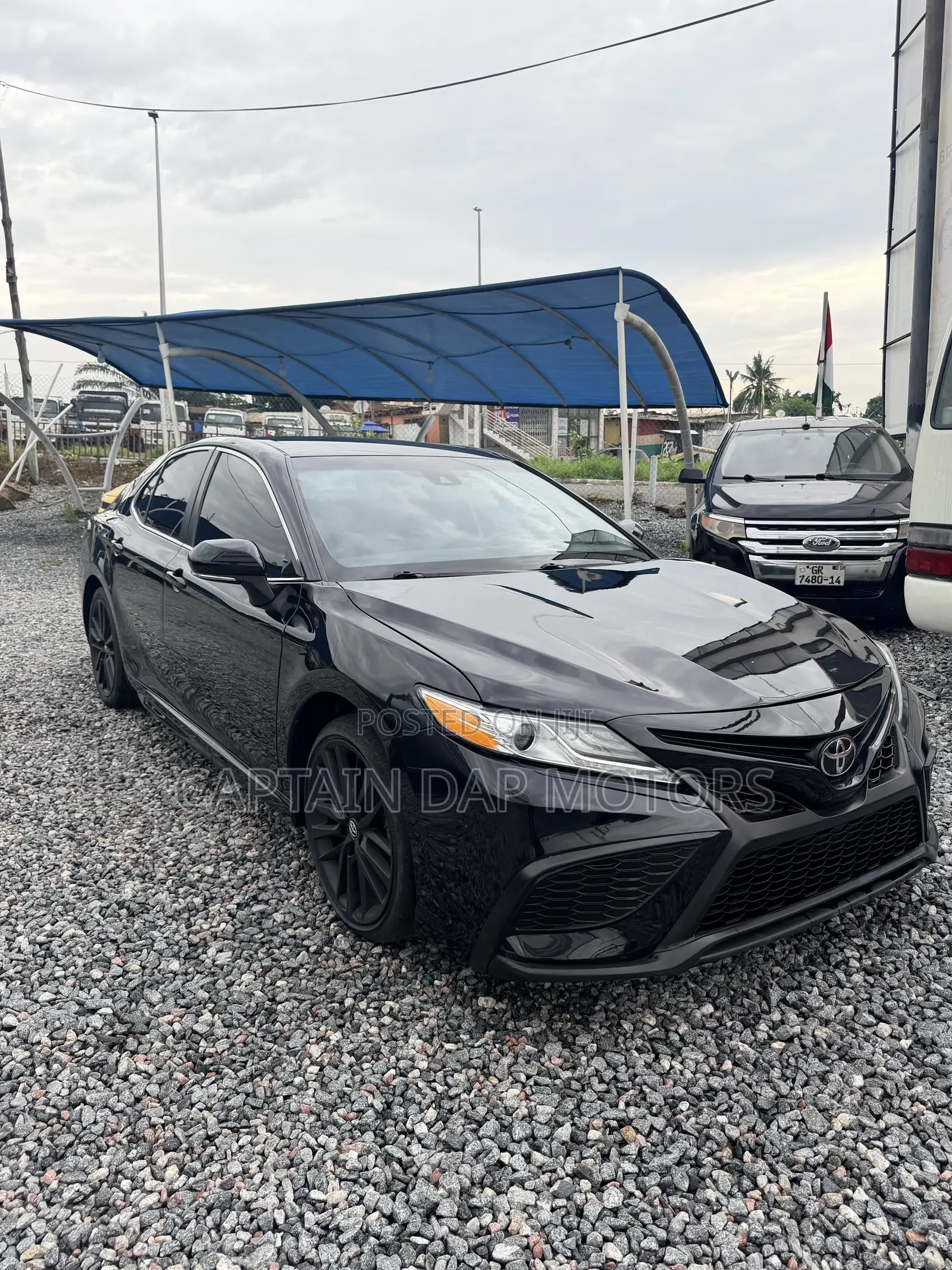 Toyota Camry XSE FWD (2.5L 4cyl 8AM) 2018 Black